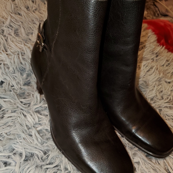 Cole Haan Heels - Picture 4 of 6